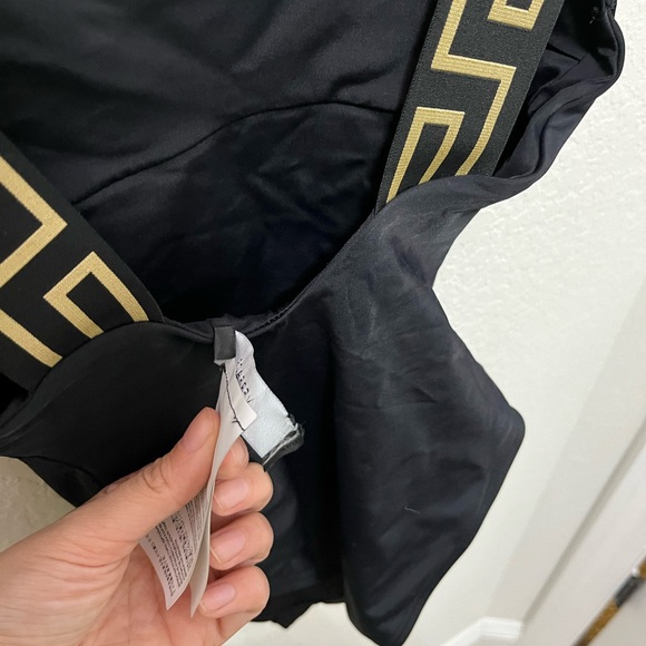 Versace GRECA BORDER ONE-PIECE SWIMSUIT - Picture 8 of 10